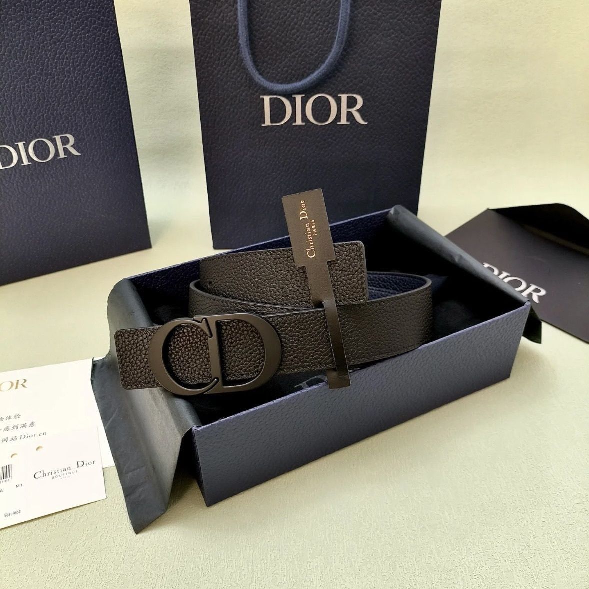 Dior – ნატურალური ტყავის ექსკლუზიური ტრენდული ქამარი thumbnail
