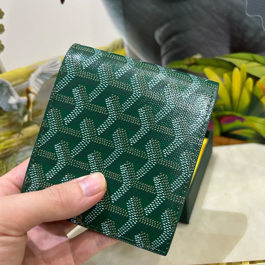 Goyard – Goyardine საკულტო პრინტით გაფორმებული ტყავის ტრენდული საფულე thumbnail