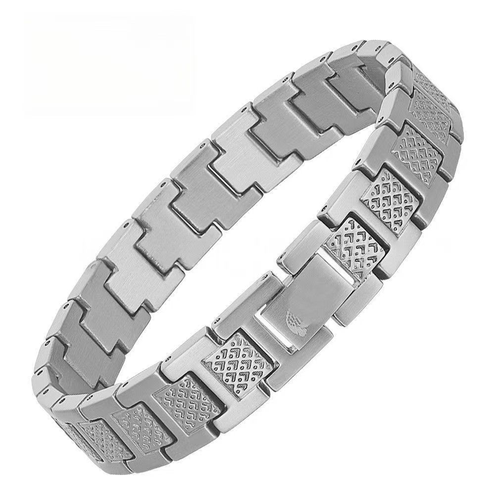 Lacoste – საკულტო ლოგოთი გაფორმებული Titanium Steel-ის ტრენდული სამაჯური thumbnail