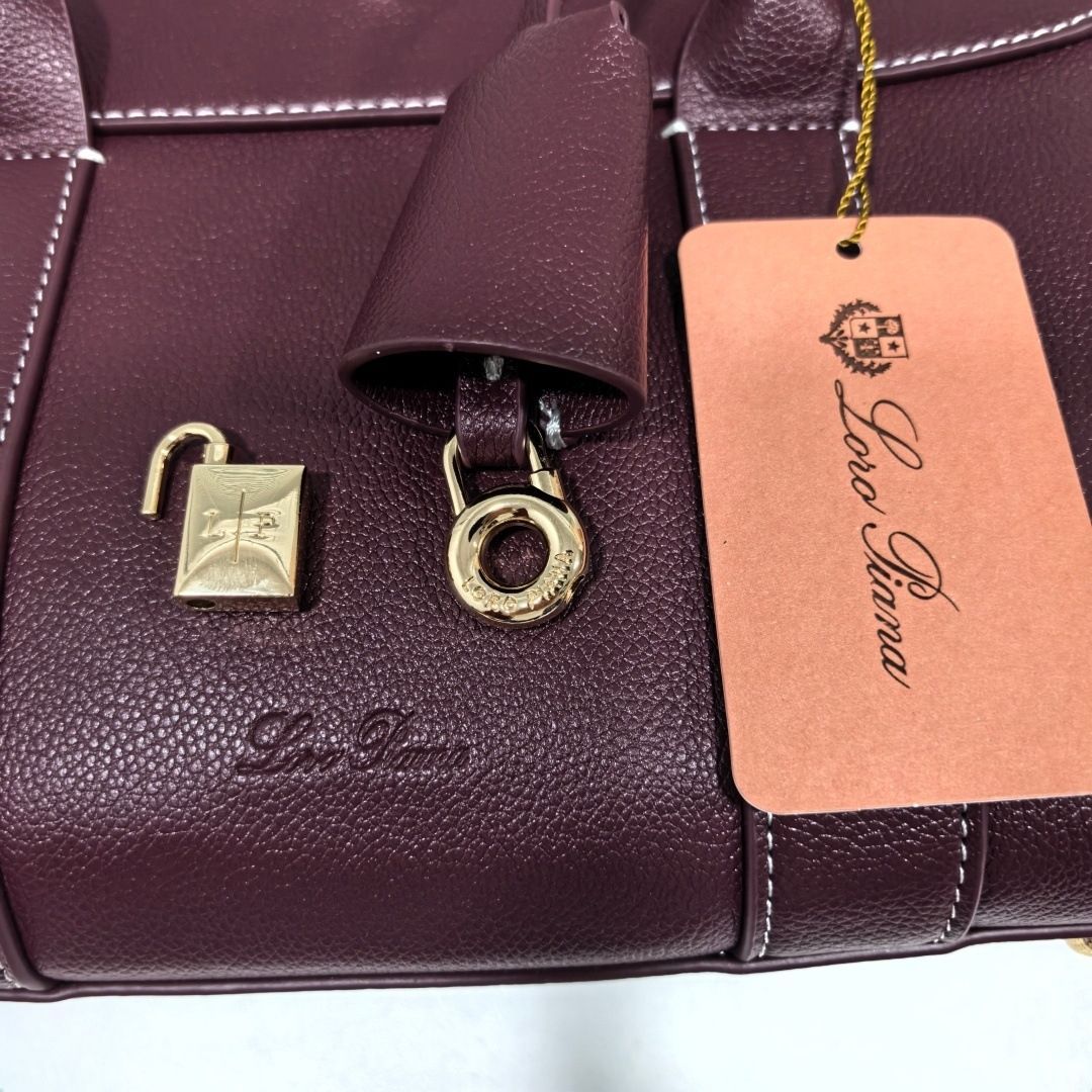 Loro Piana – ელეგანტური დიზაინის ნატურალური ტყავის ქალის ტრენდული ჩანთა thumbnail