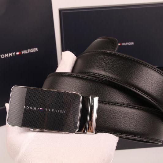 Tommy Hilfiger – ტყავის ლუქს კლასის მამაკაცის სასაჩუქრე კომპლექტი thumbnail
