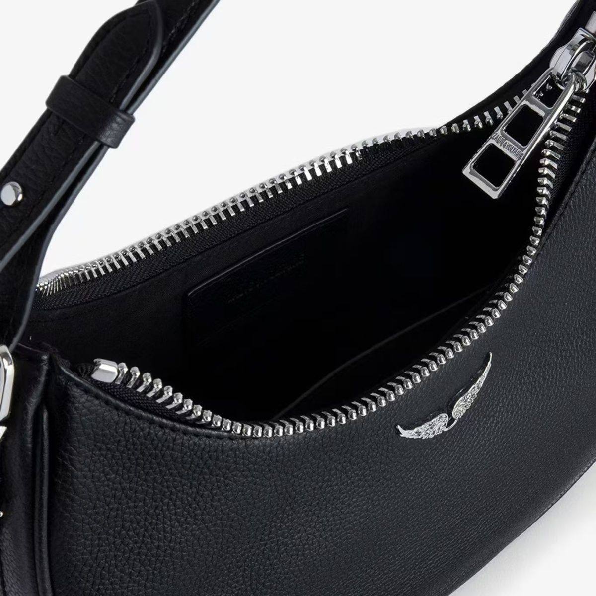 Zadig & Voltaire – საკულტო ფრთების ლოგოთი გაფორმებული ტყავის ტრენდული ჩანთა thumbnail