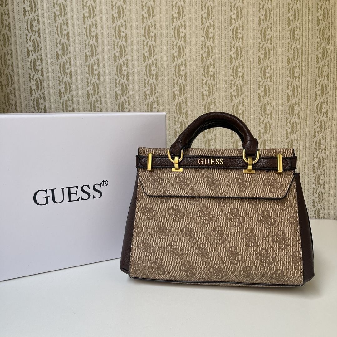 GUESS - ქალის სტრუქტურული ხელჩანთა