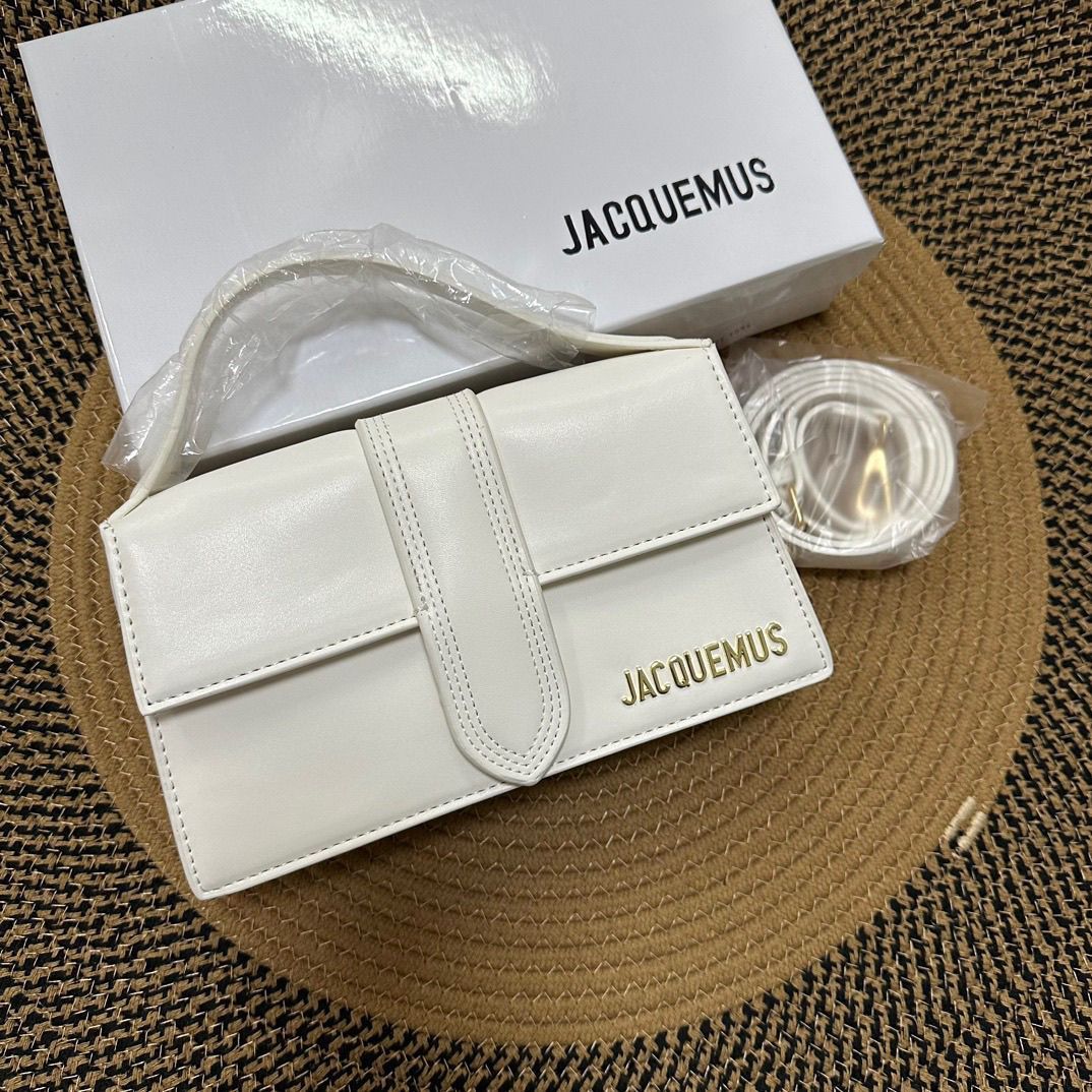 Jacquemus - ქალის ელეგანტური ხელჩანთა ქამრის დეტალით