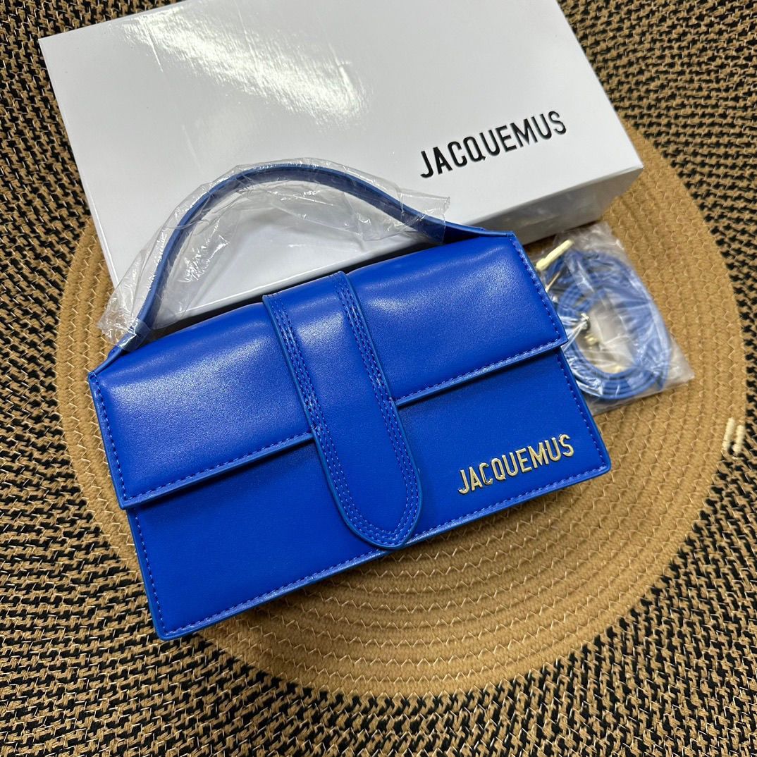 Jacquemus - ქალის ელეგანტური ხელჩანთა ქამრის დეტალით