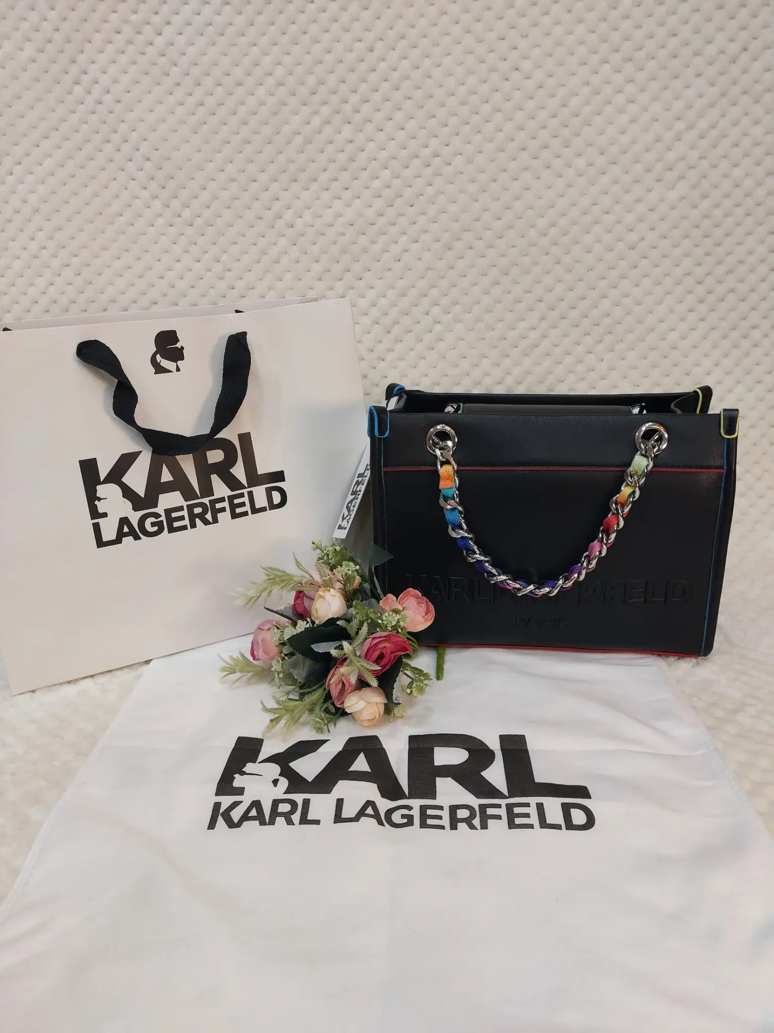 Karl Lagerfeld – ლუქს კლასის თანამედროვე სტილის ხელჩანთა