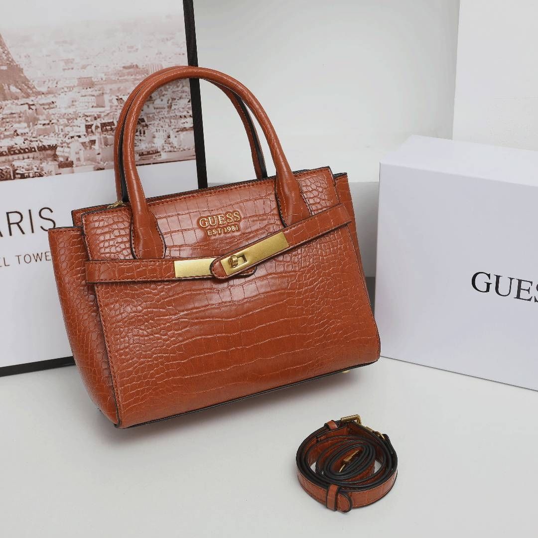 Guess – ლუქს კლასის კლასიკური სტილის ხელჩანთა