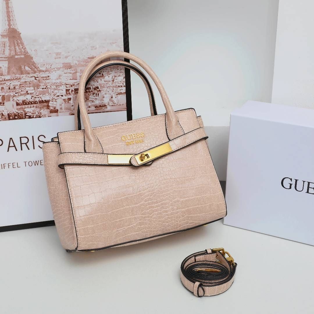 Guess – ლუქს კლასის კლასიკური სტილის ხელჩანთა