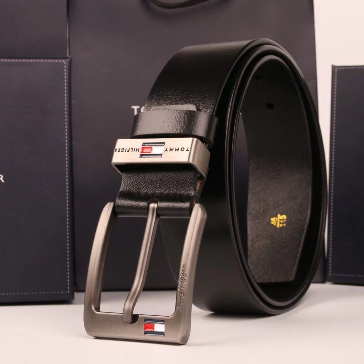Tommy Hilfiger – ტყავის ლუქს კლასის ტრენდული მამაკაცის ქამარი
