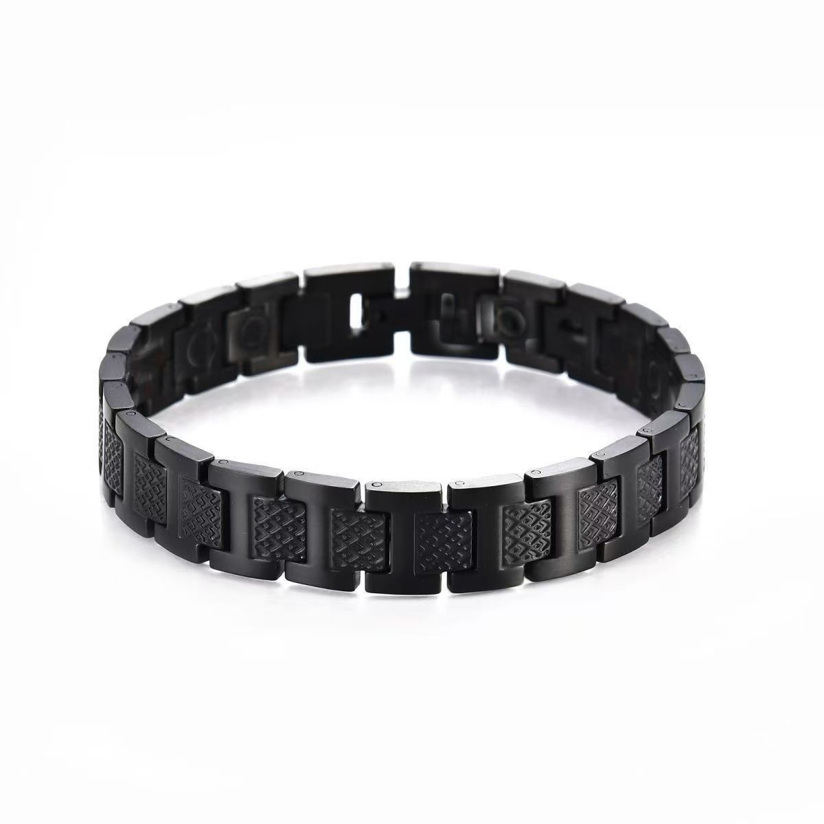 Lacoste – საკულტო ლოგოთი გაფორმებული Titanium Steel-ის ტრენდული სამაჯური