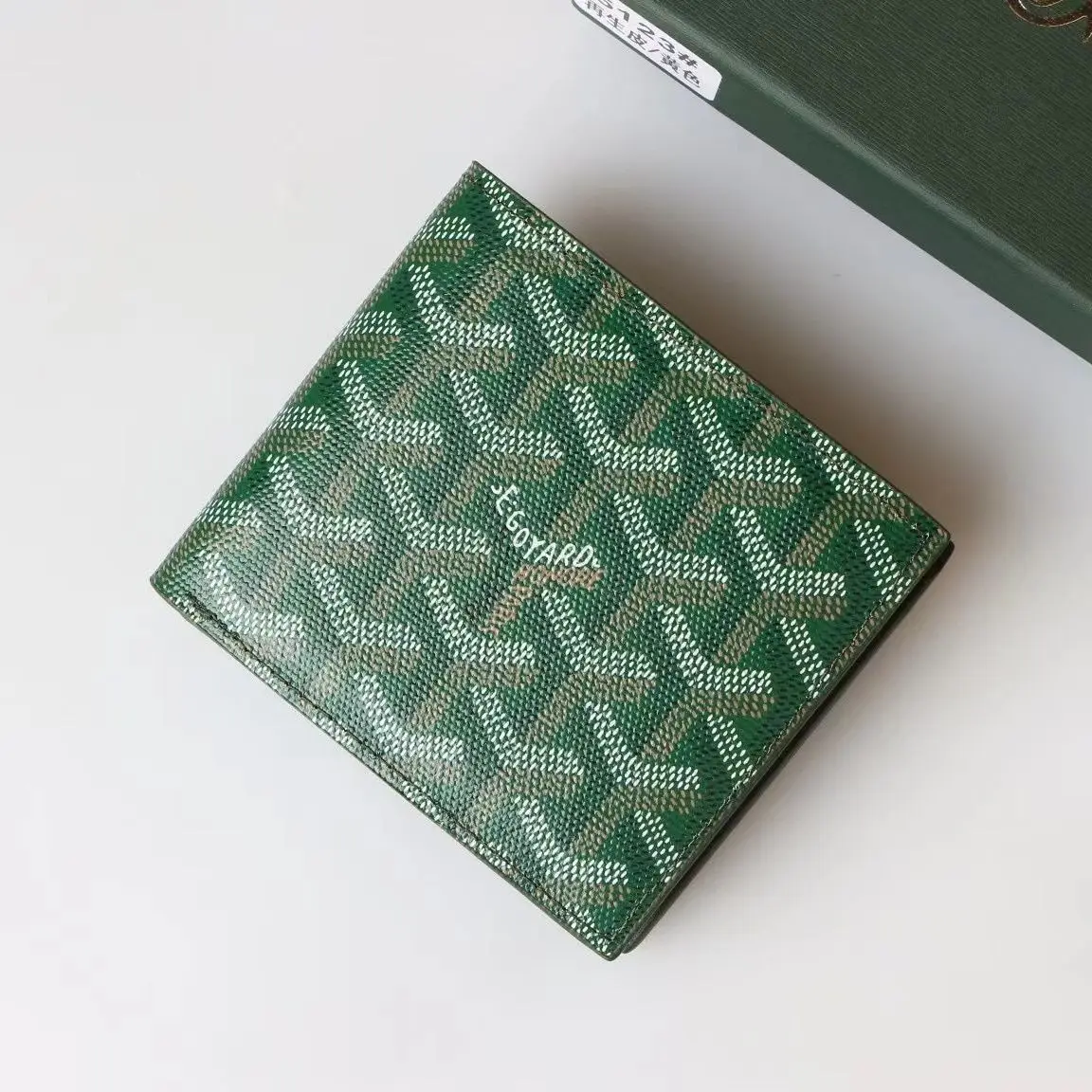Goyard – Goyardine საკულტო პრინტით გაფორმებული ტყავის ტრენდული საფულე