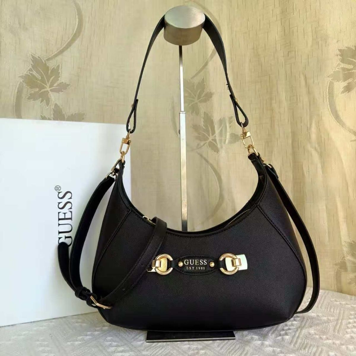 GUESS – ექსკლუზიური დიზაინის ტრენდული ჩანთა