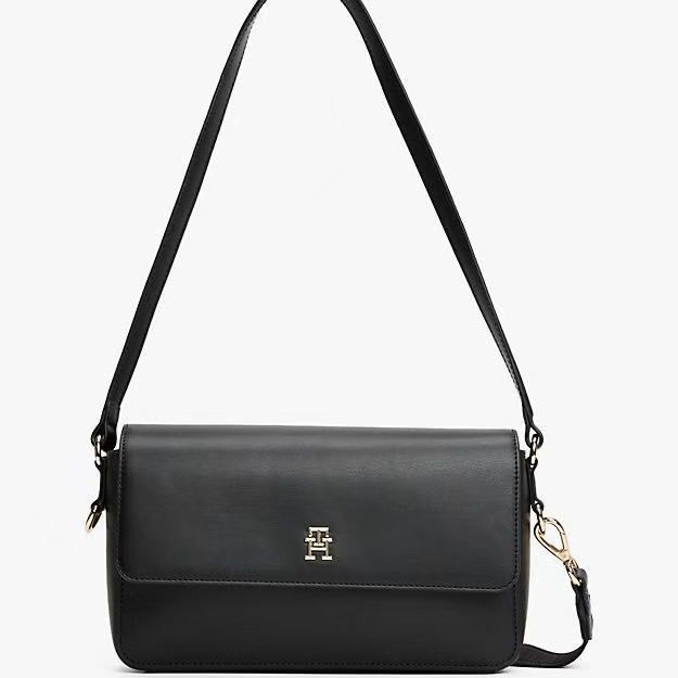Tommy Hilfiger – ექსკლუზიური დიზაინის ტრენდული ჩანთა